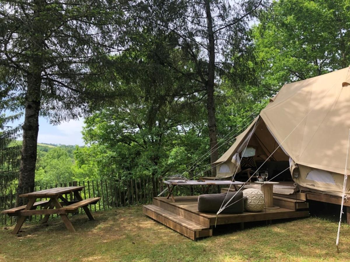 Camping Moulin De Chaules Saint-Constant Εξωτερικό φωτογραφία