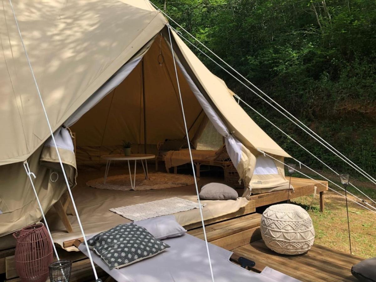 Camping Moulin De Chaules Saint-Constant Εξωτερικό φωτογραφία