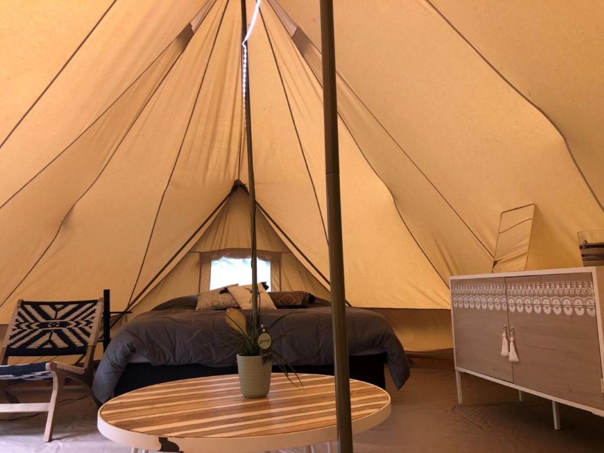 Camping Moulin De Chaules Saint-Constant Εξωτερικό φωτογραφία