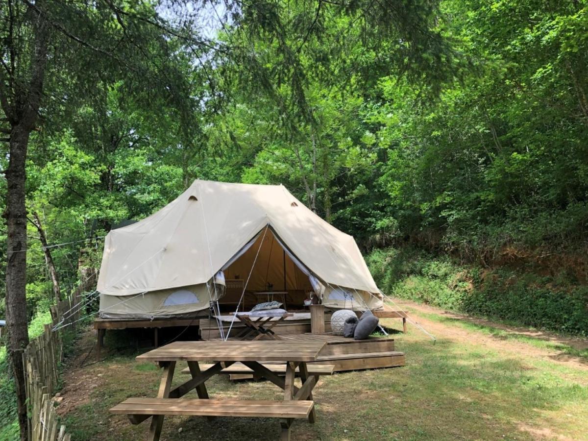 Camping Moulin De Chaules Saint-Constant Εξωτερικό φωτογραφία