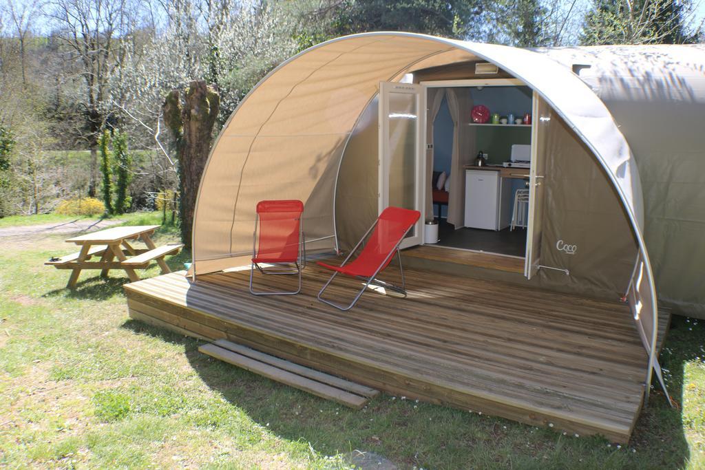 Camping Moulin De Chaules Saint-Constant Εξωτερικό φωτογραφία