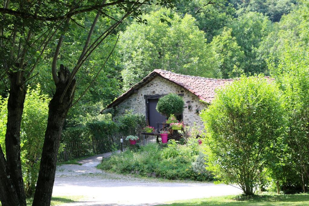 Camping Moulin De Chaules Saint-Constant Εξωτερικό φωτογραφία