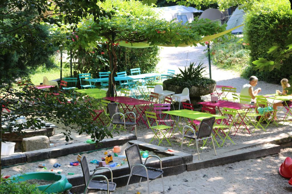 Camping Moulin De Chaules Saint-Constant Εξωτερικό φωτογραφία